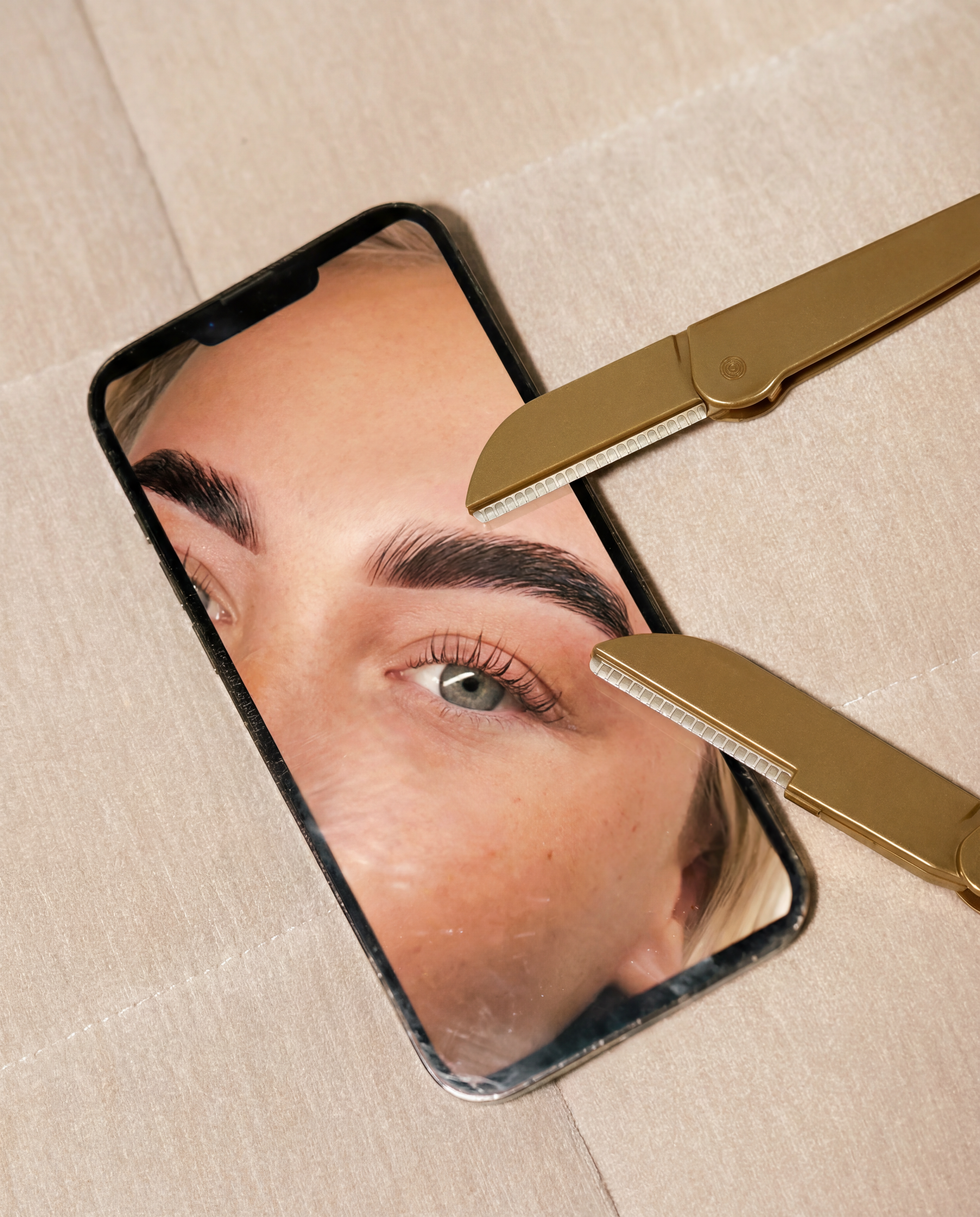 How to Dermaplane at Home Safely (Step-by-Step)